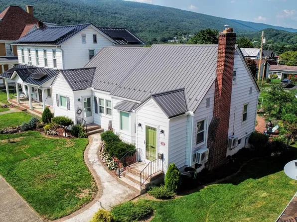 126 W Market St, Mount Union, PA 17066