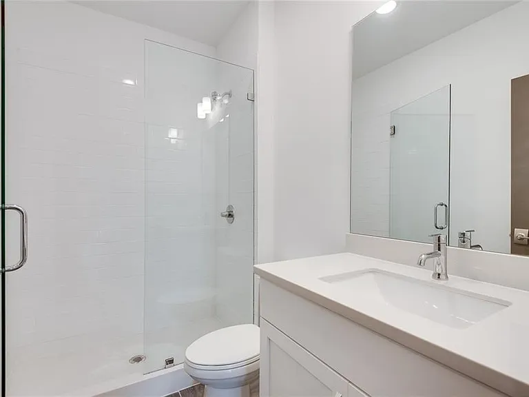 513 Burton Dr #808 — Photo 27