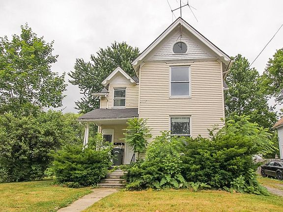 2nd image of 133 Garvin Ave