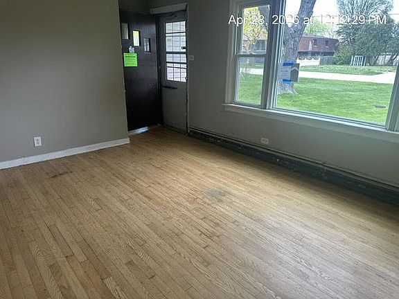 5th image of 7861 W 107th St