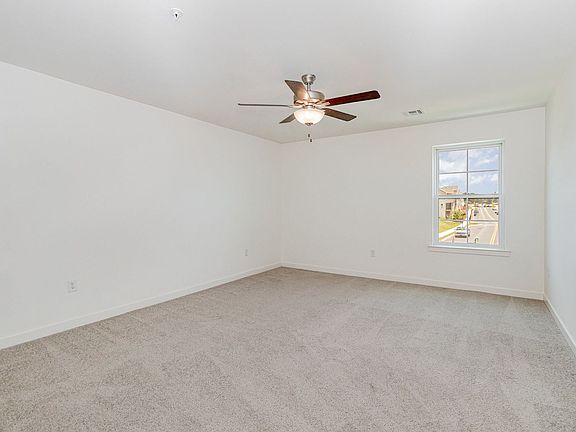 5th image of 1708 Fairmont Dr #210