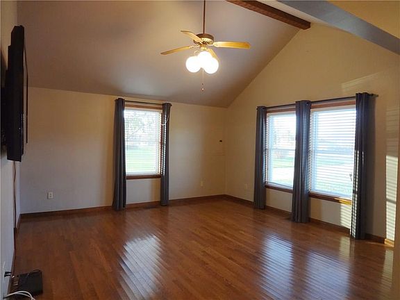 4th image of 1333 W County Road 1000 S