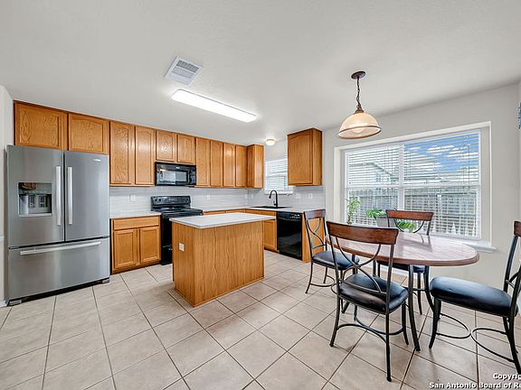 4th image of 7830 Beechnut Oak
