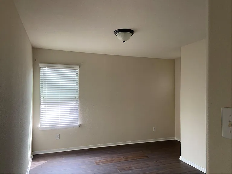 16003 Thornbill Ln — Photo 17