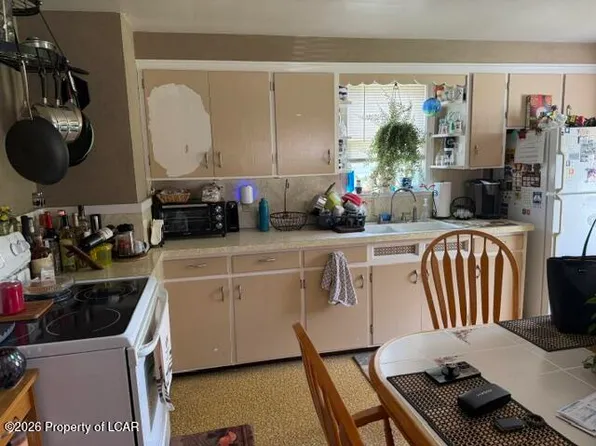 47 Brookside St, Wilkes Barre, PA 18705