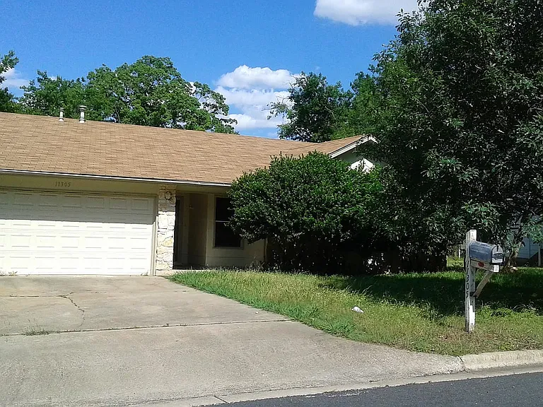 11305 Blackmoor Dr — Photo 27