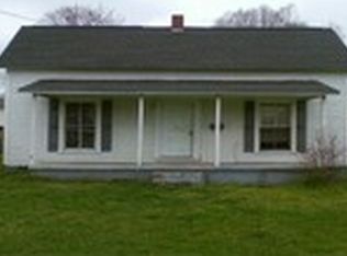 712 Larry St, Graham, NC 27253