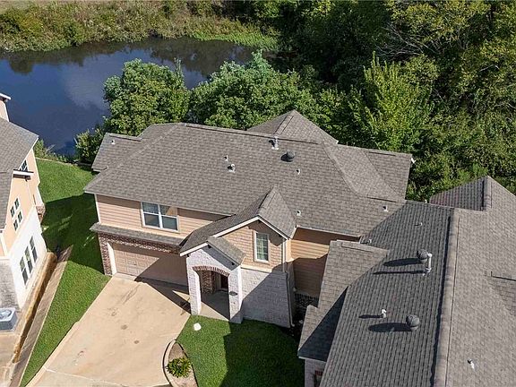 2nd image of 1836 W Villa Maria Rd