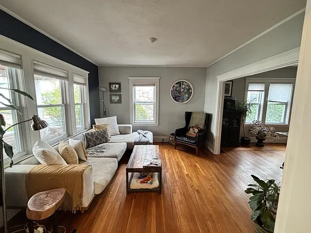 24 Teele Ave