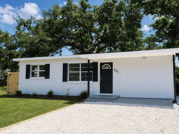 821 14th Ave NW, Largo, FL 33770