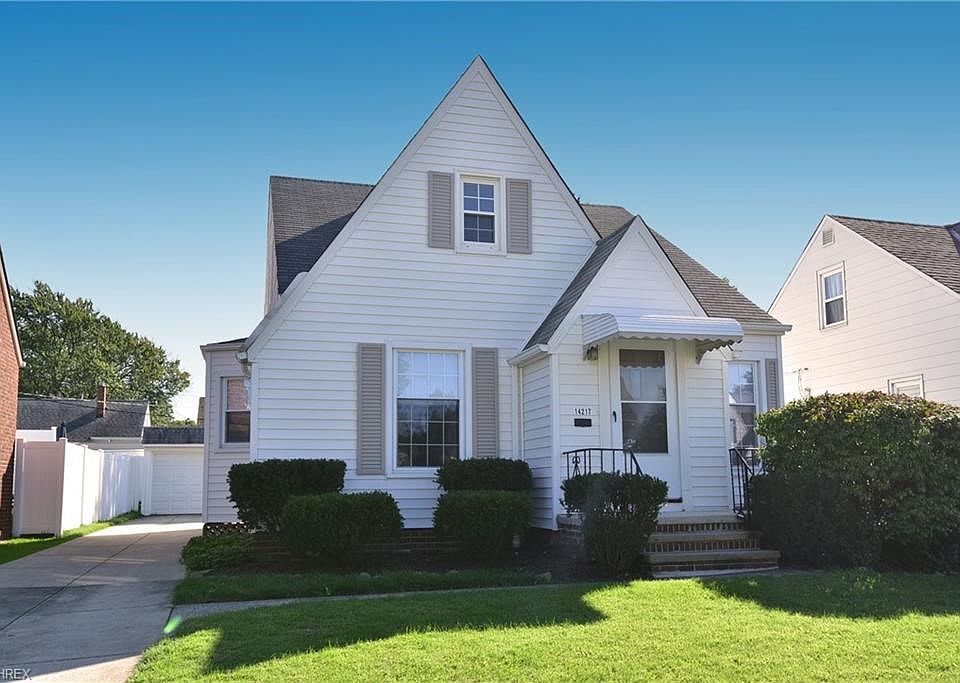 1st image of 14217 Montrose Ave