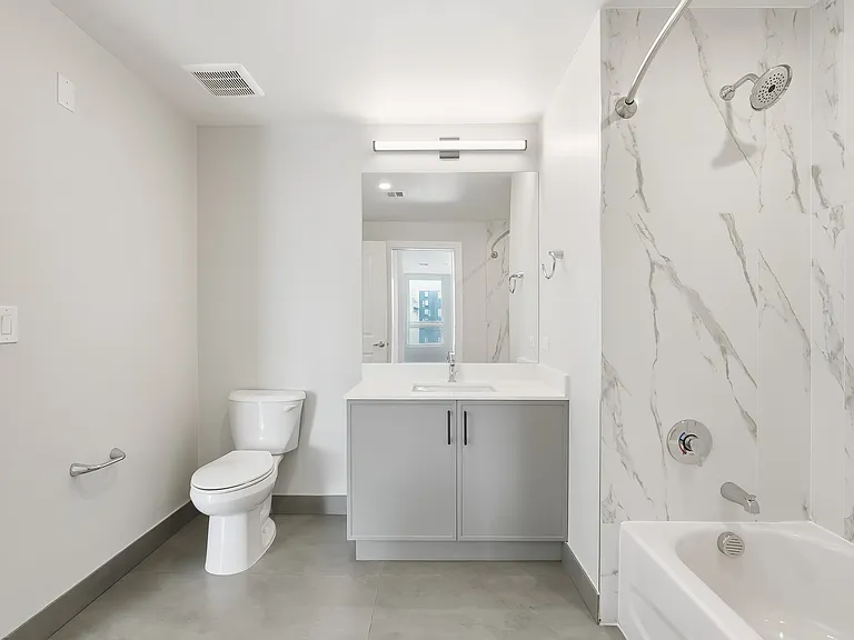 Skylar Lofts JC — Photo 17