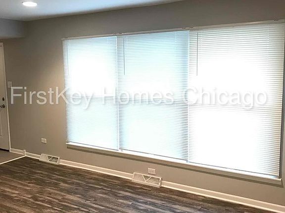 4th image of 16844 Langley Ave