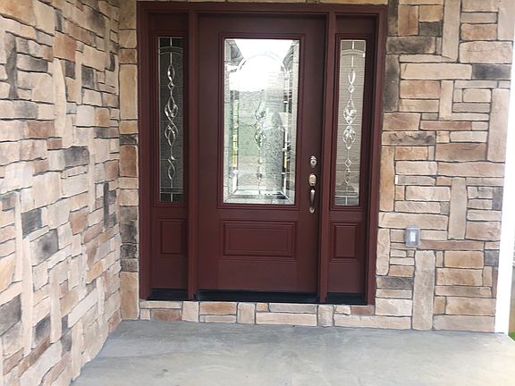 2nd image of 707 Shady River Dr