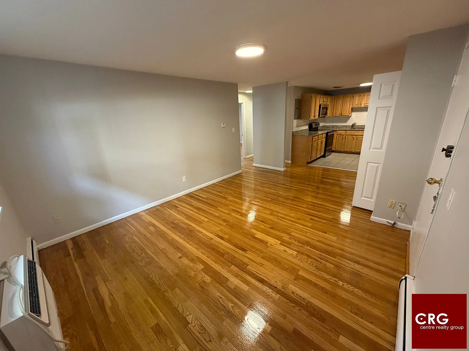 2 bed, 1.0 bath, $3,100 — Photo 3