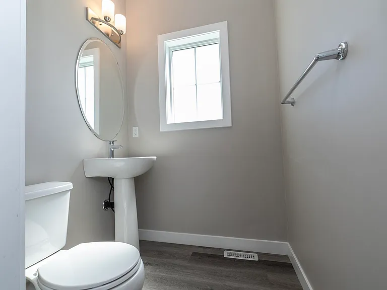 2610 Maple Way NW — Photo 16