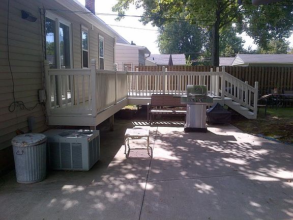 5th image of 1386 Orchard Heights Dr