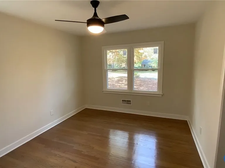 11425 Canterbury Rd — Photo 9