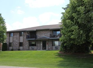 W150N11243 Montgomery Dr #14-2, Germantown, WI 53022