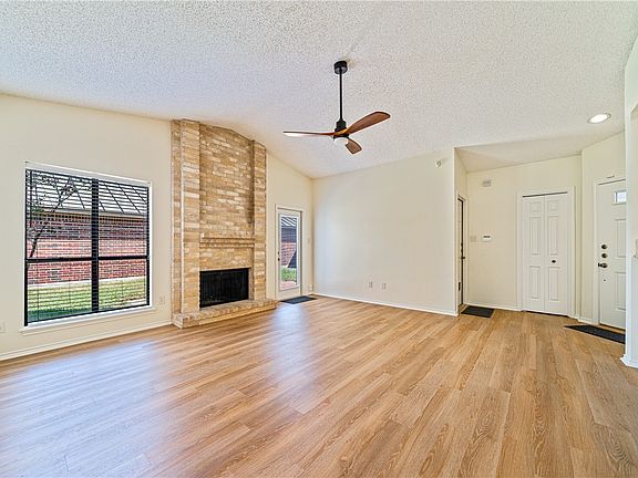 3rd image of 7114 Windbrook Ln