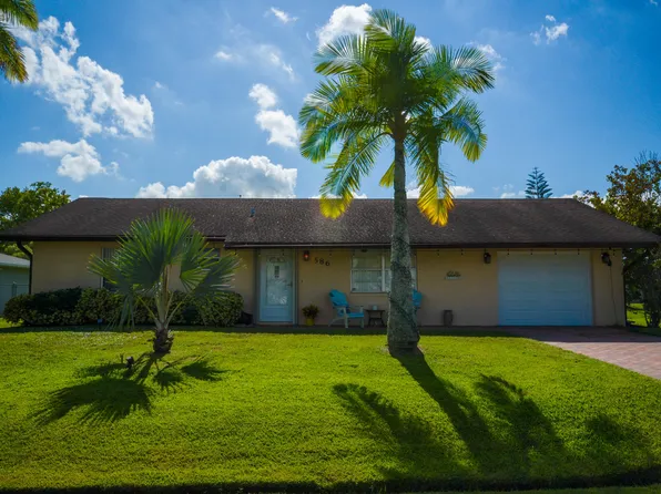 586 SE Maple Ter, Port Saint Lucie, FL 34983