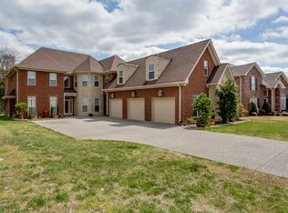 136 Seven Springs Dr, Mount Juliet, TN 37122