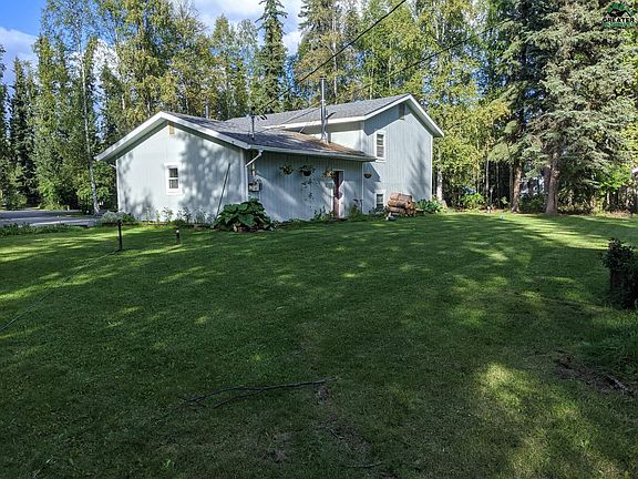 2nd image of 2671 Bear Ave