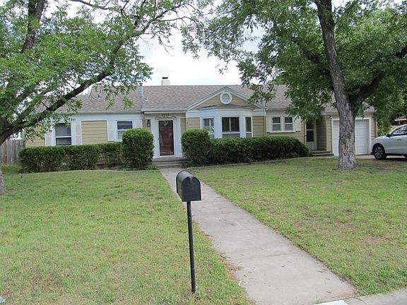 3rd image of 2209 W Avenue J