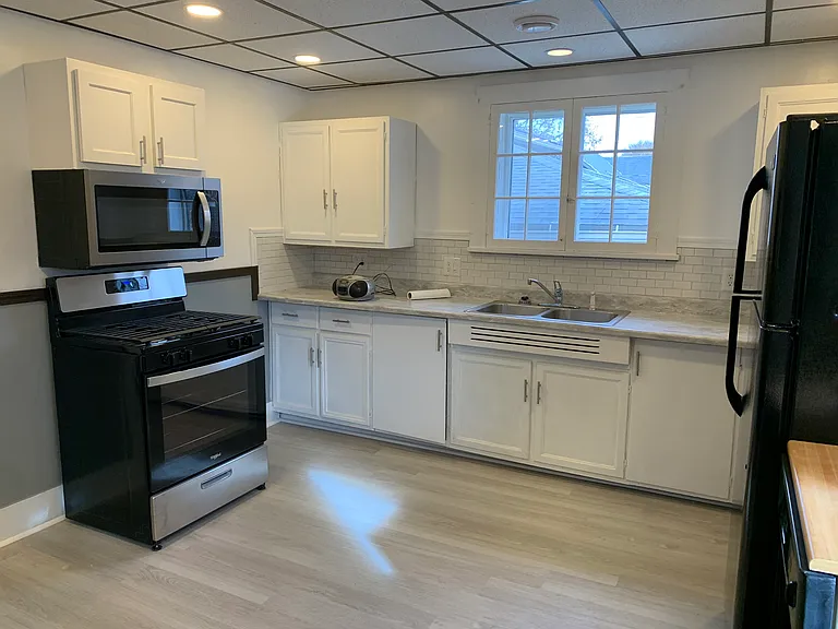 23 Hakes Ave #201 — Photo 2