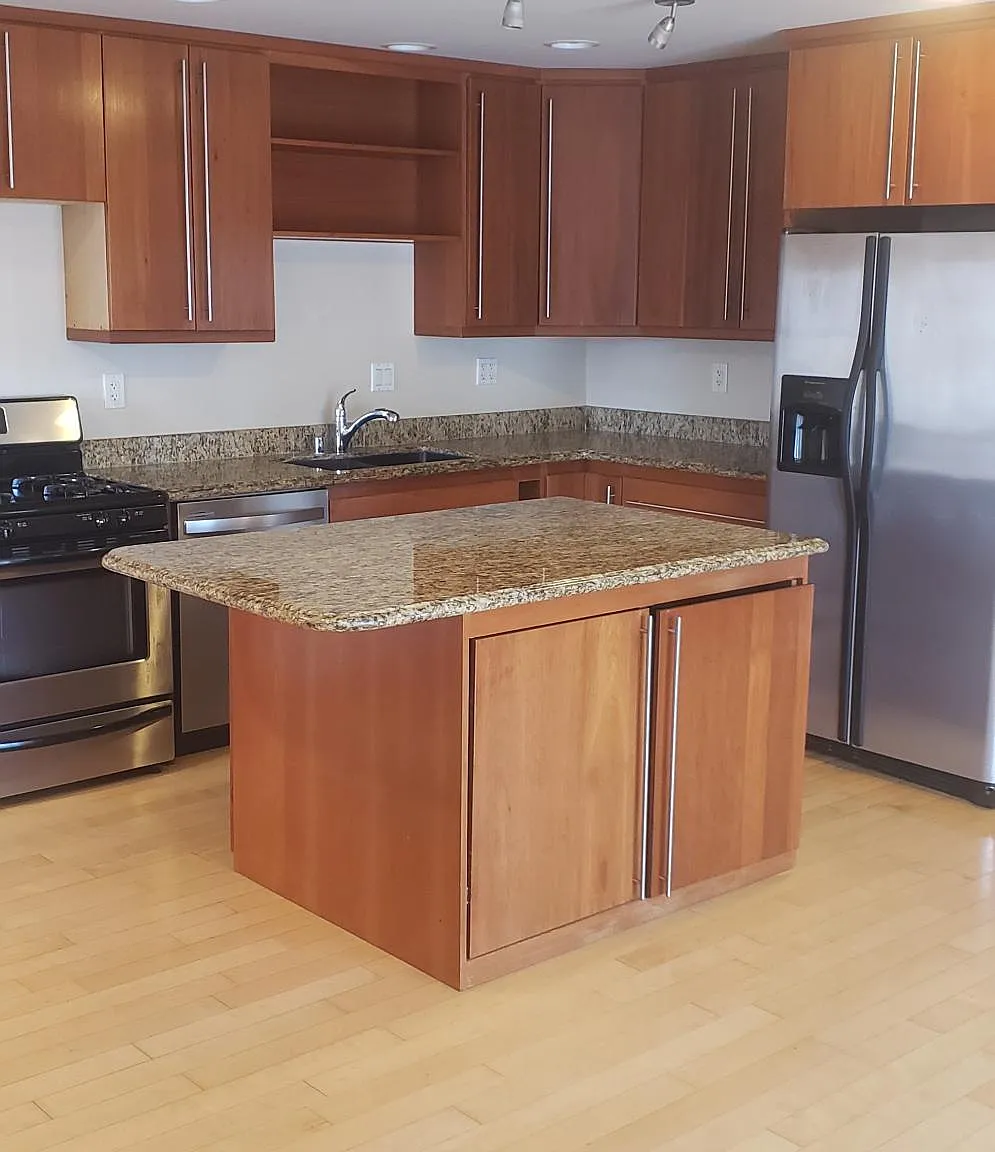 1049 Felspar St — Photo 3