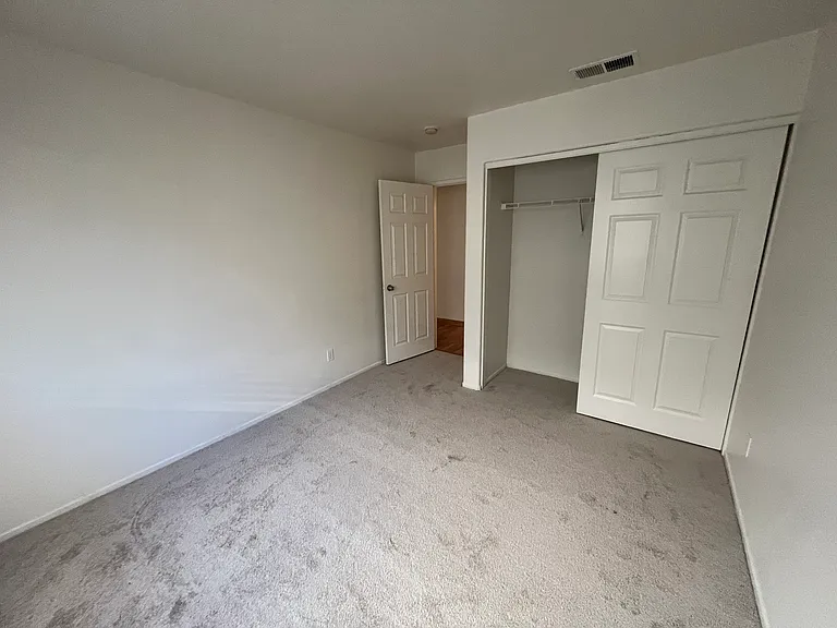 4323 Exmoor Ct — Photo 7