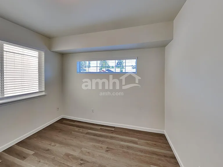 17712 2nd Ave E — Photo 16