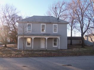 110 S Christina St, Carterville, MO 64835