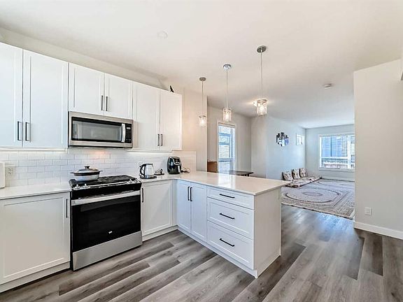 5th image of 30 SW Evanscrest Park NW