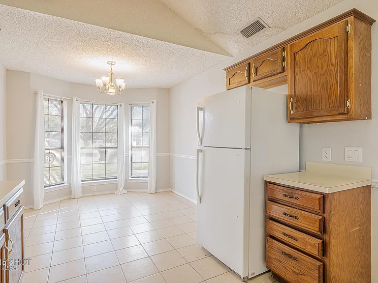2957 Oak Ridge Ct — Photo 7