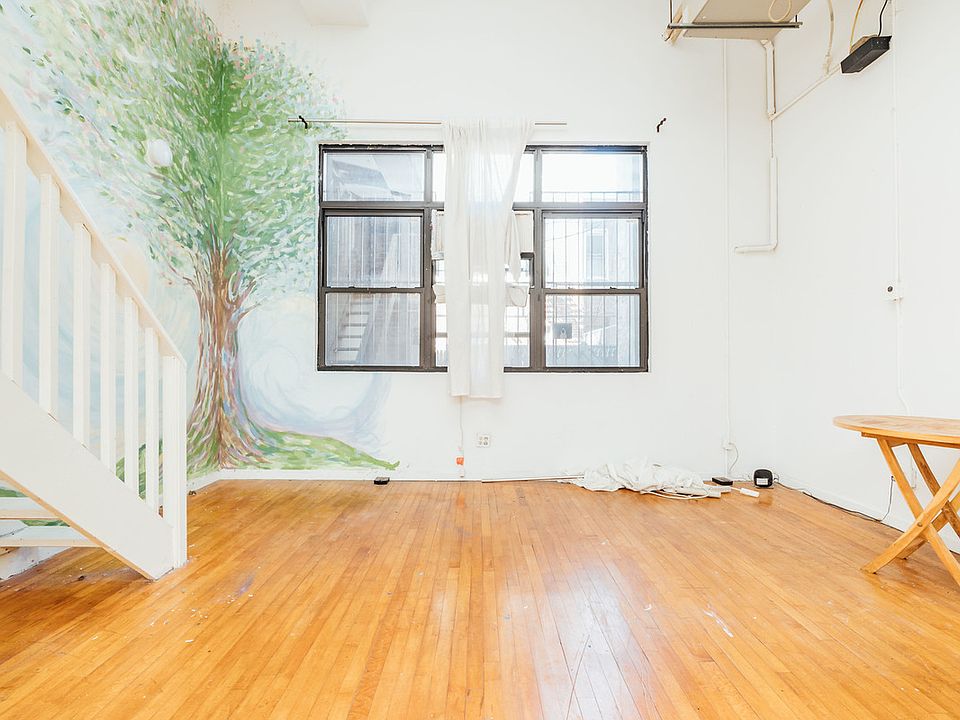 1st image of 27 Arion Pl APT 104