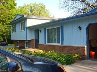 1172 Holly Spring Ln, Grand Blanc, MI 48439