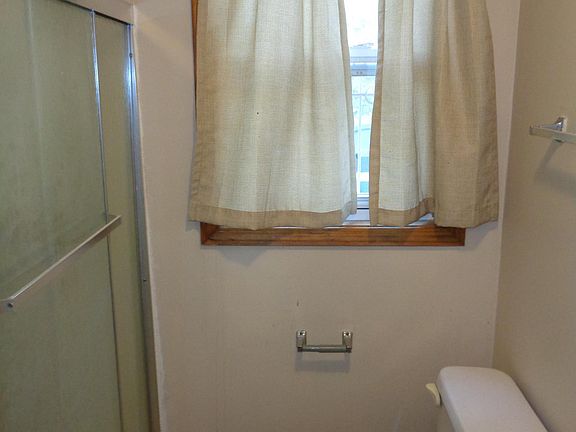 5th image of 2654 N Lincoln Ave #2
