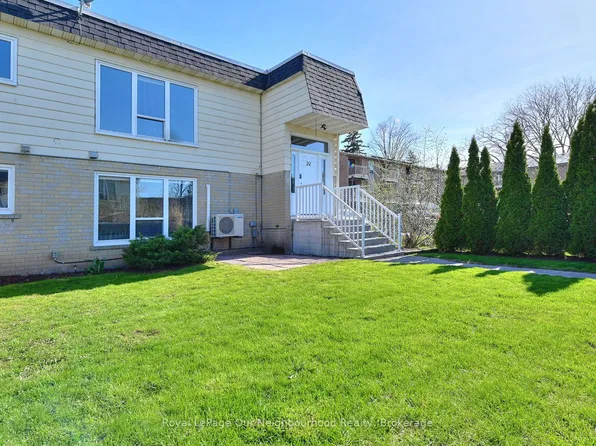 540 Mary St E #2, Whitby, ON L1N 2R1