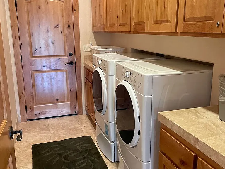 1904 Venice Dr — Photo 15