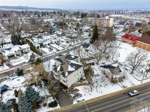 4245 Queen St Suite 1, Lincoln, ON L0R 1B0