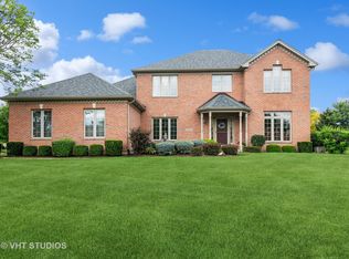 2212 Big Woods Dr, Batavia, IL 60510