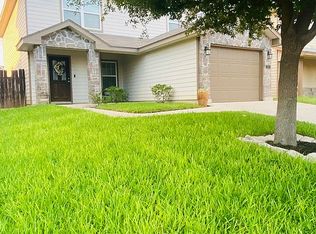 1818 Mustang Island Dr, Laredo, TX 78045