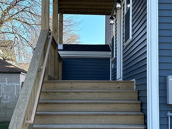 Access to main level