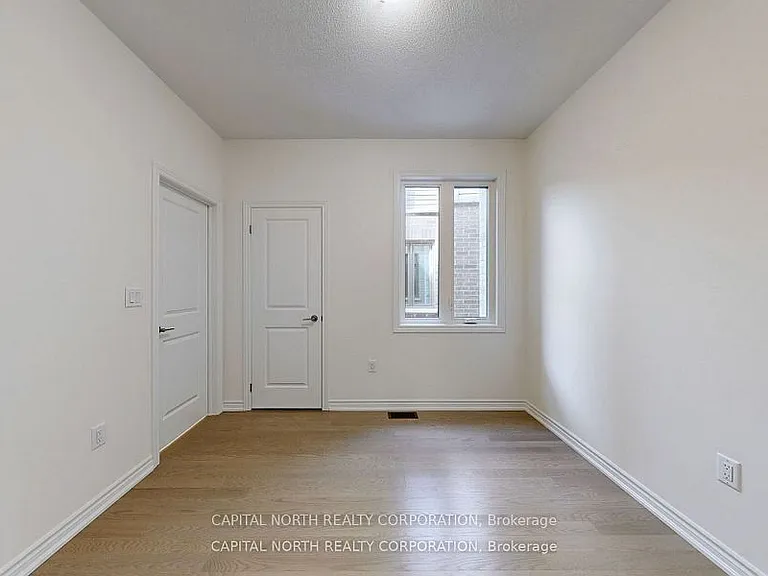 288 Madelaine Dr — Photo 8