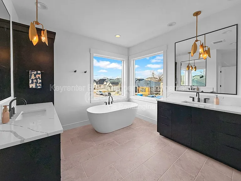 891 N Gracie Ave — Photo 10