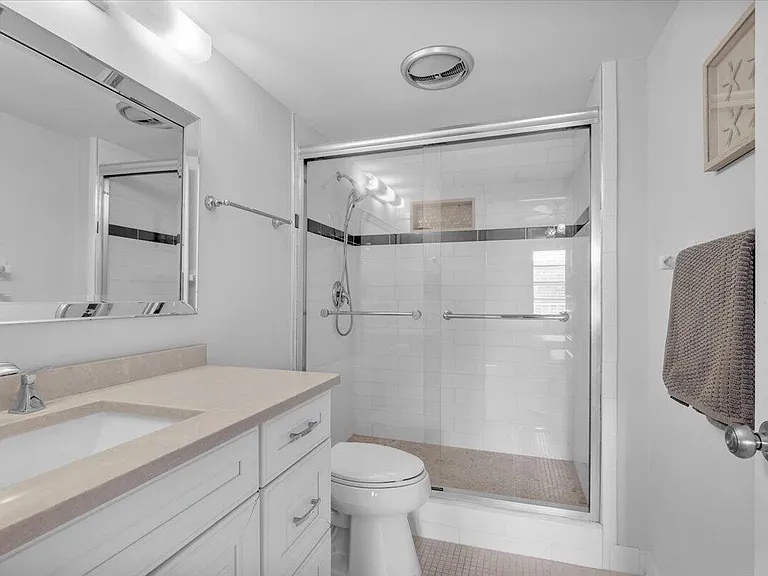 300 N Highway A1A #304H — Photo 13