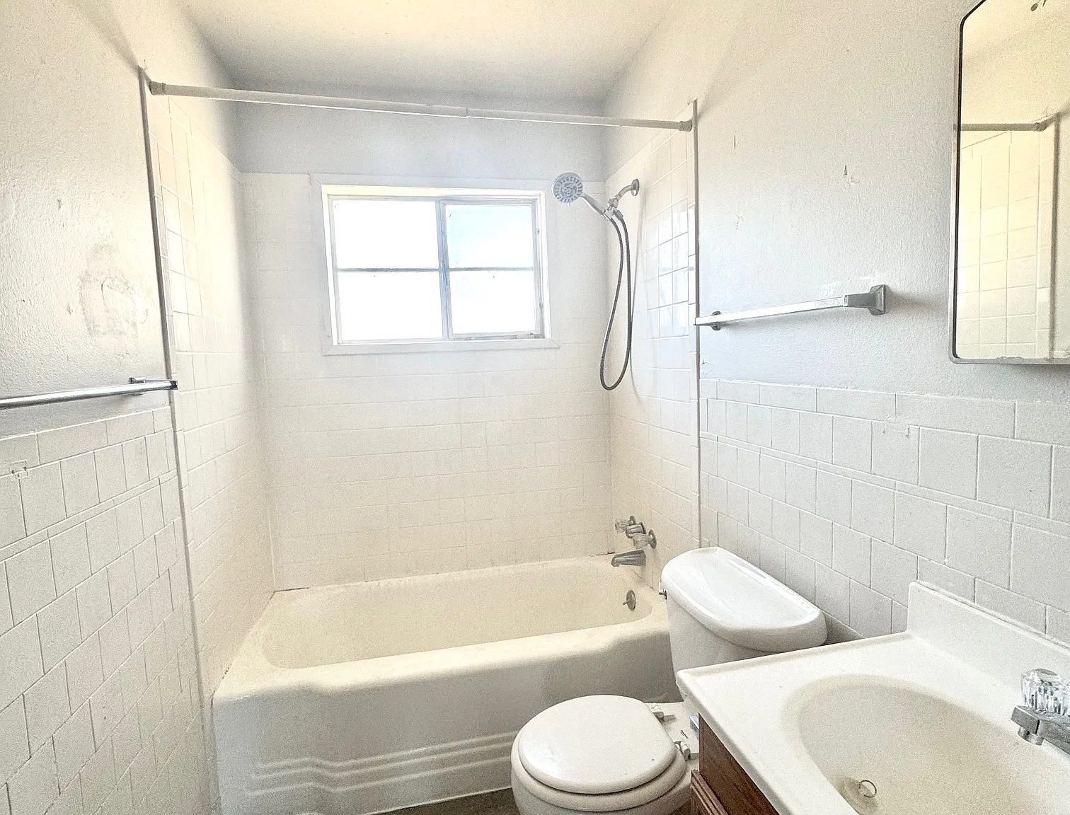 2816 Duncan Drive Unit B - 1 — Photo 4
