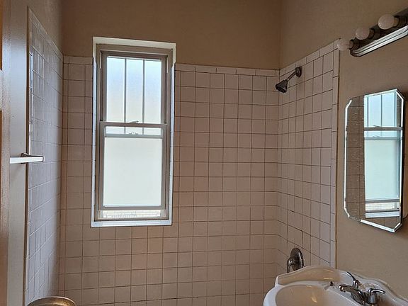 3rd image of 1217-1225 S Independence Blvd #1217-3A