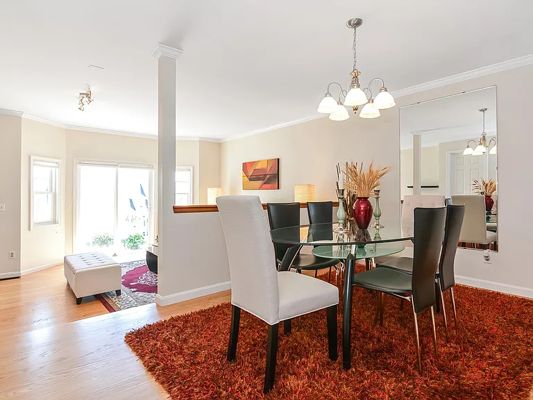 109 Salem St #205 — Photo 4